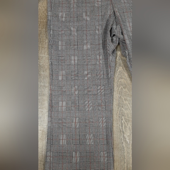 Studio By Torrid Size 24R Women's Brown Plaid Trouser Boot Pants Stretchy - Picture 2 of 6